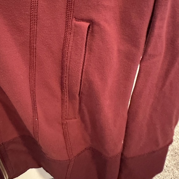 Lululemon Daily Practice Jacket in Wine Berry Size 6 - Picture 6 of 13